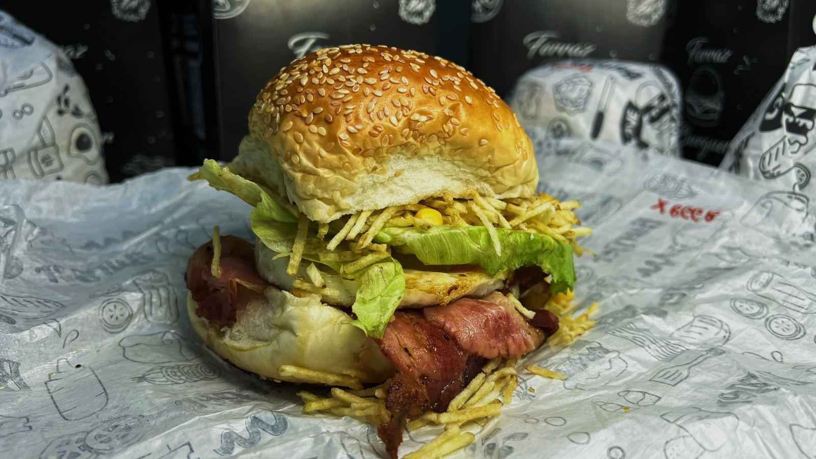 Lugares para comer hambúrguer em BH por menos de R$ 20 - Ferraz Burguer/Divulgação