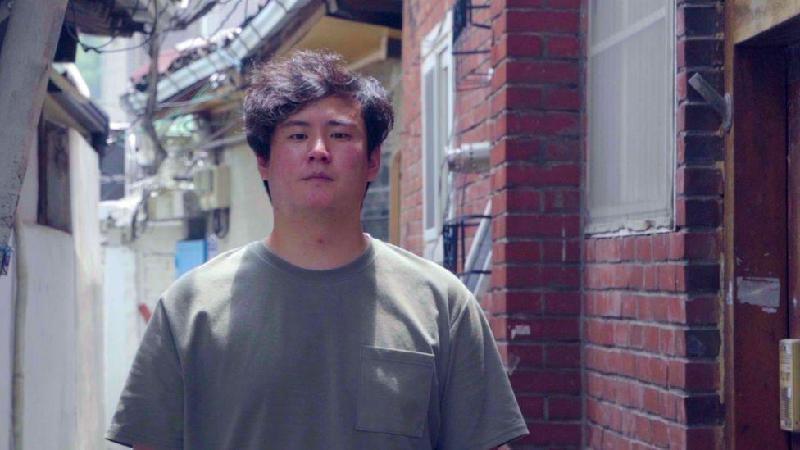 Por que Coreia do Sul paga jovens reclusos para saírem de casa - BBC
