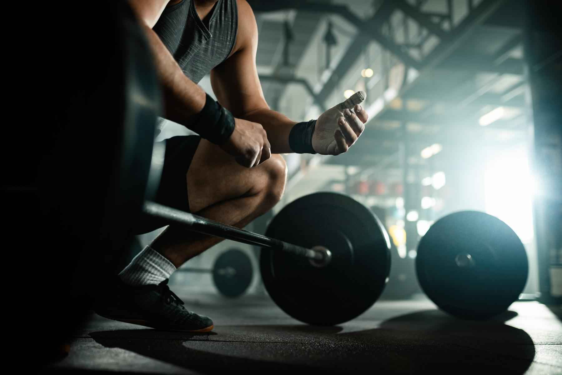 Treino de musculação ideal visa constância e ganho de massa muscular - Freepik