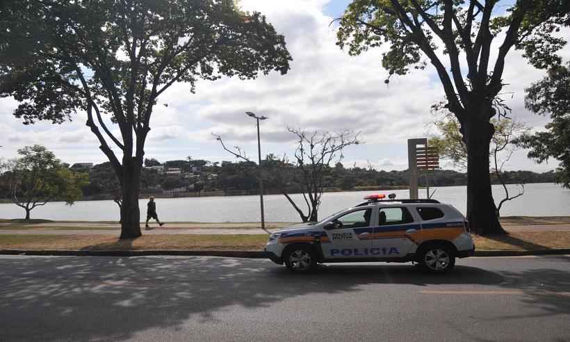 Corpo de homem é encontrado às margens da Lagoa da Pampulha - Leandro Couri/EM/D.A.Press
