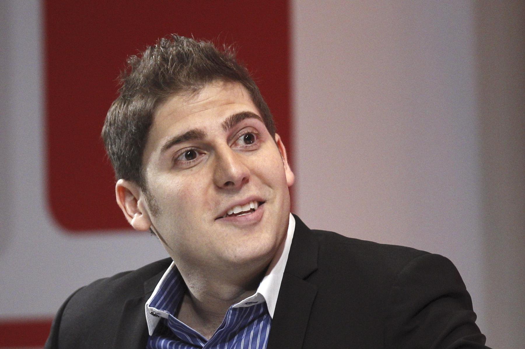 Eduardo Saverin, cofundador do Facebook, torna-se o brasileiro mais rico - EDGAR SU