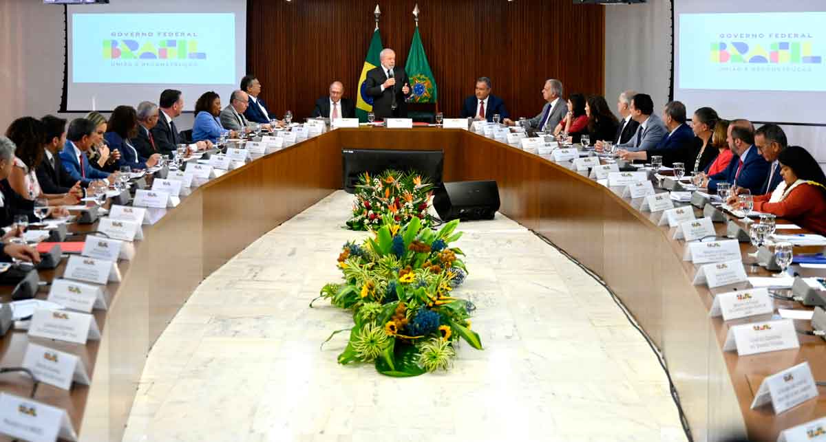 'Não haverá política de ministro', diz Lula - EVARISTO SÁ/AFP