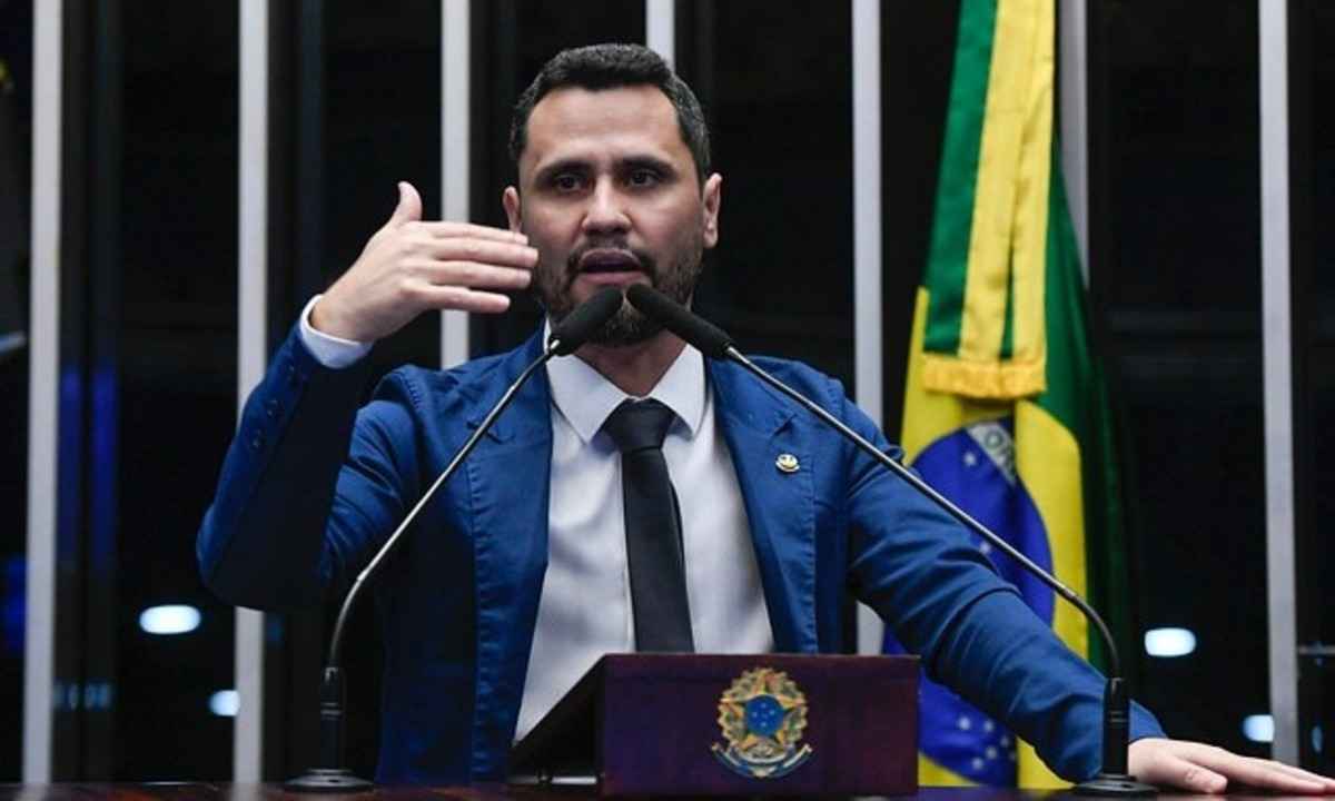 Cleitinho Azevedo criticou veto ao projeto das saidinhas -  (crédito: Jefferson Rudy/Agência Senado)