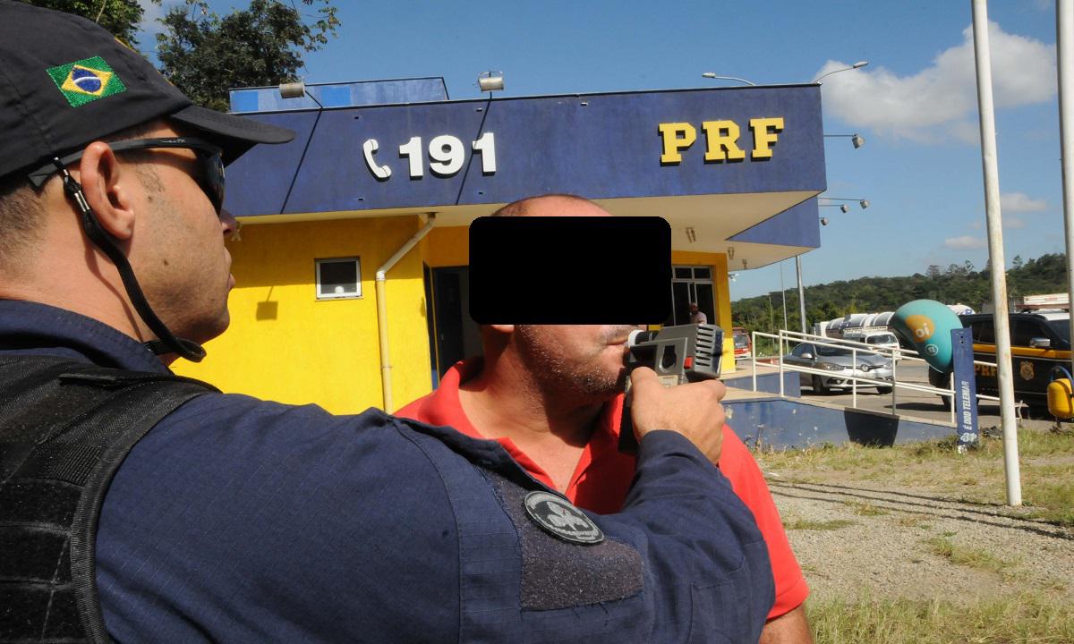 Bebidas matam mais de uma pessoa por hora em acidentes de trânsito no país - Paulo Filgueiras/EM/D.A Press