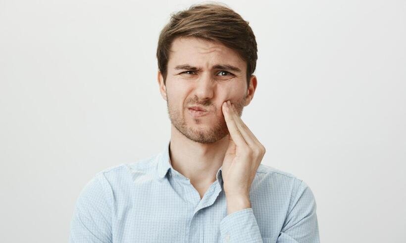 Inverno pode aumentar sensibilidade nos dentes, explica cirurgiã-dentista  - Freepik
