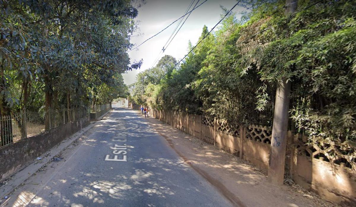 Assaltantes rendem motorista e roubam 85 caixas de carne em Minas - Google Street View