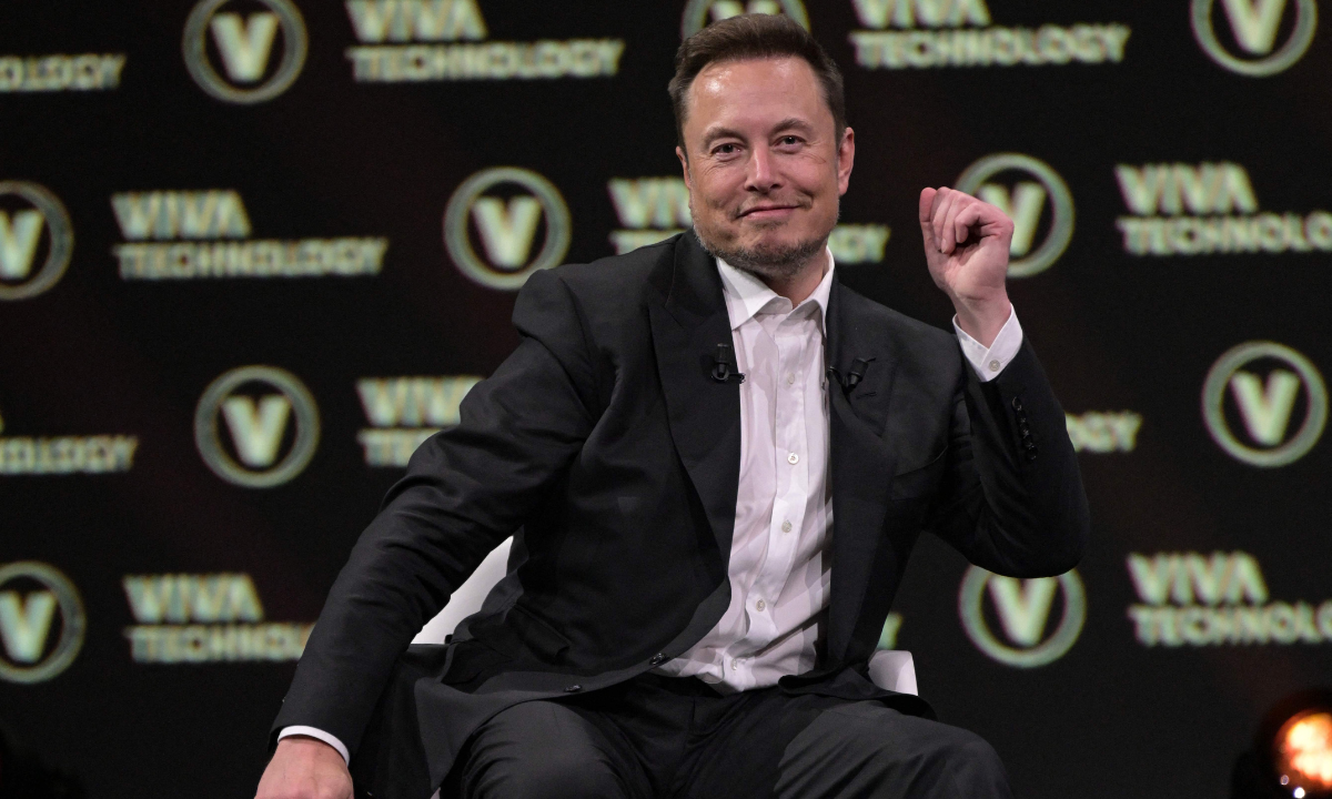 Elon Musk e a controvérsia no Twitter sobre termos relacionados a cisgênero - ALAIN JOCARD/AFP