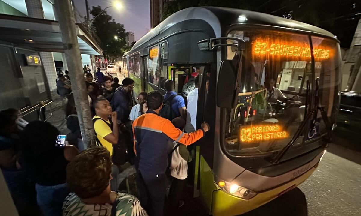 Câmara de BH vota redução de passagem a R$ 4,50 em 2º turno nesta sexta - Ramon Lisboa/EM/D.A Press