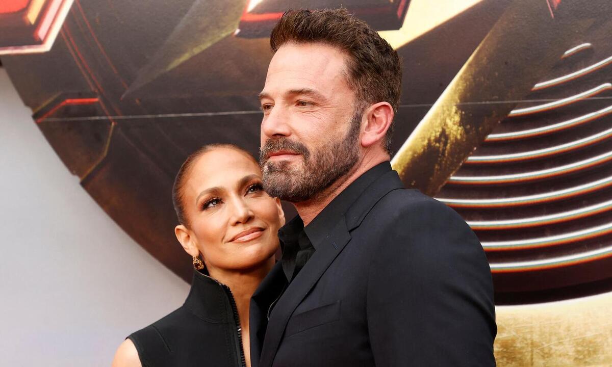 Jennifer Lopez diz ter expulsado marido de set antes de filmar cena de sexo - Michael Tran / AFP