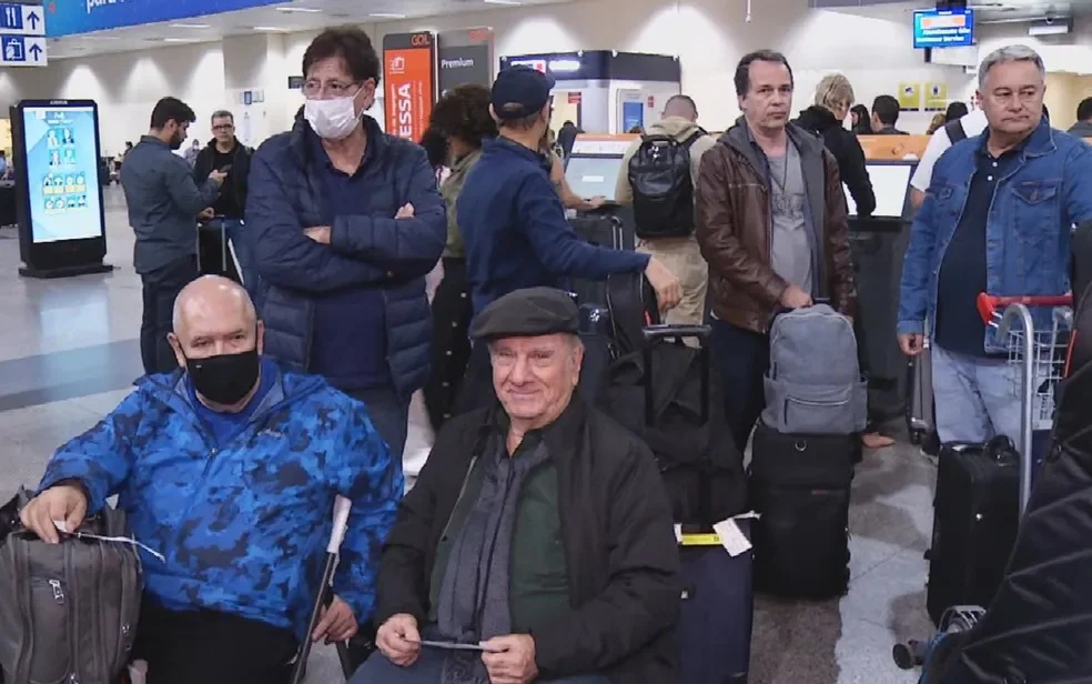 Músicos de Roberto Carlos estavam em avião que se chocou com pássaro - Reprodução/TV Globo