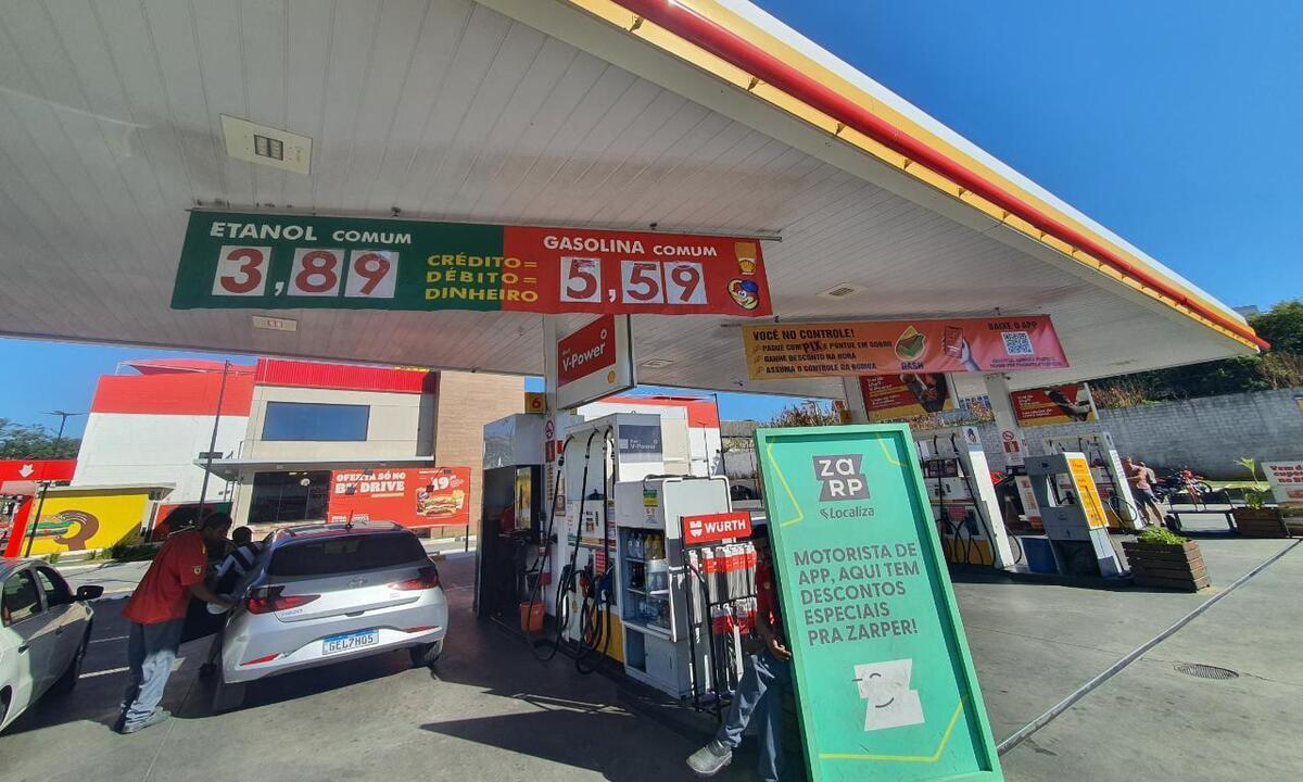Gasolina está mais cara em BH e litro chega a R$ 5,59 - Leandro Couri/EM/D.A.Press