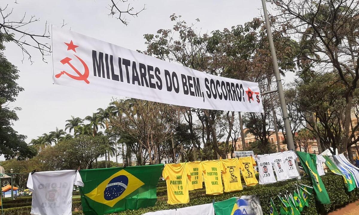 Datafolha: 52% acham que Brasil corre risco de virar comunista - Bernardo Estillac/EM/ D.A. Press