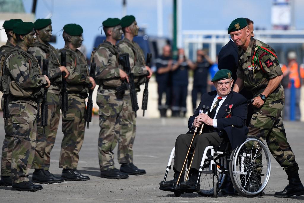 Morre aos 100 anos último soldado francês do desembarque na Normandia - Damien MEYER / AFP