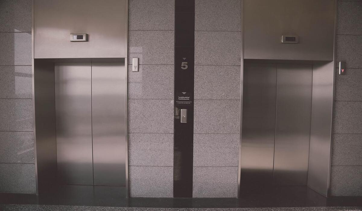 Prédios do Rio não poderão mais usar o termo 'elevador de serviço' - Pixabay/Reprodução