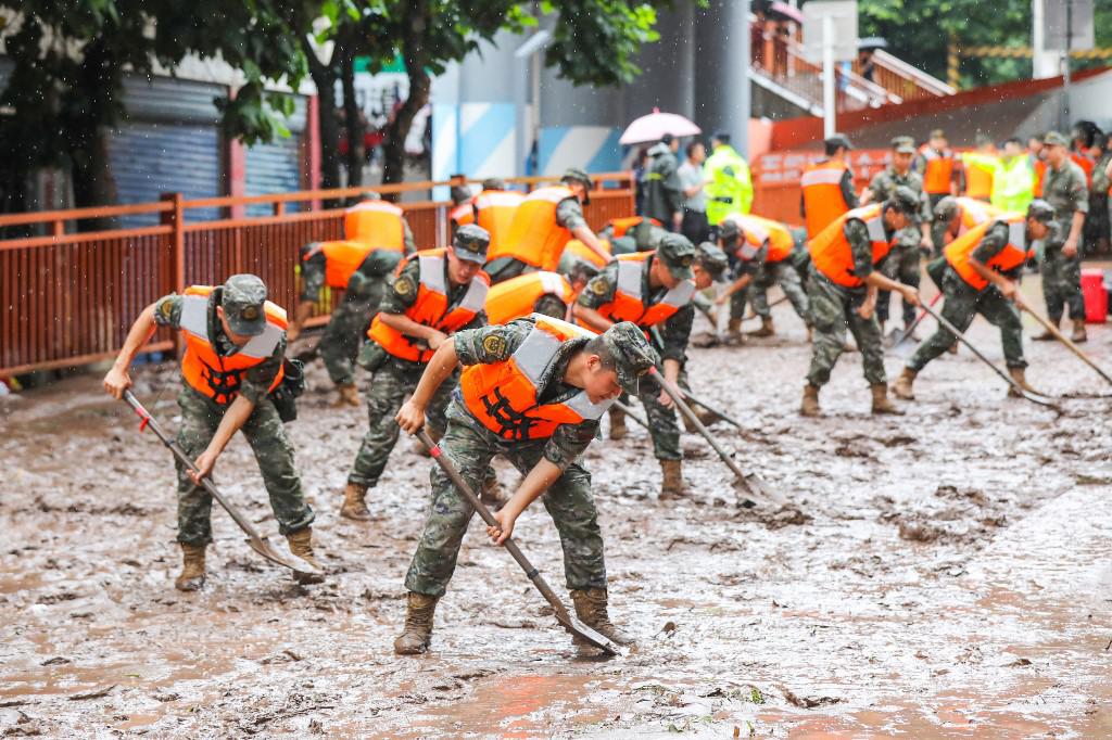 Chuvas torrenciais deixaram 15 mortes no sudoeste da China - STR / AFP