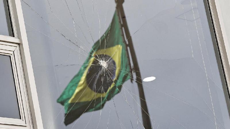 7 fatores que explicam os ataques de 8 de janeiro em Brasília - Ueslei Marcelino/Reuters