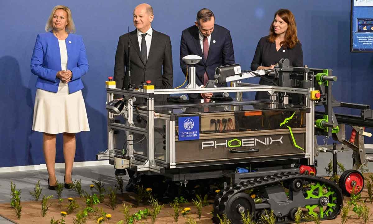 Agronegócio lidera uso da Inteligência Artificial - Tobias SCHWARZ / AFP - 9/12/22