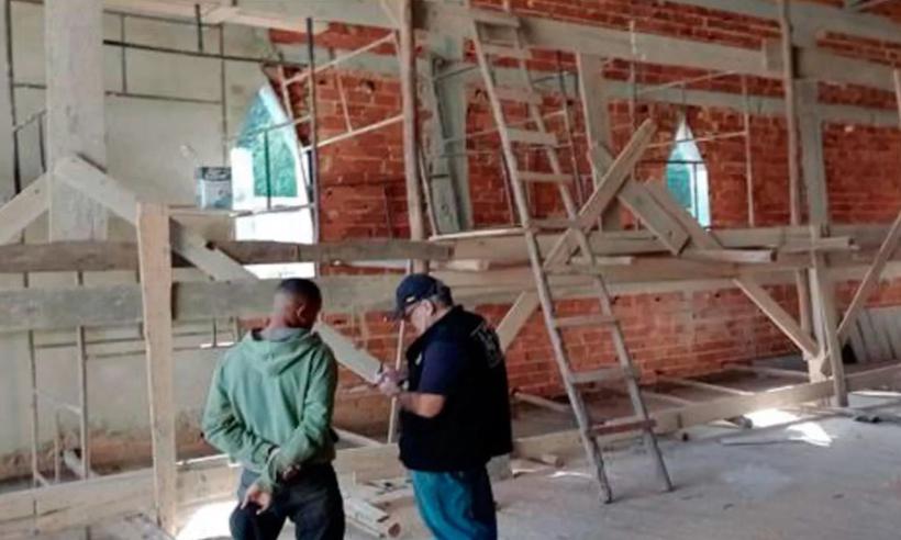 Trabalhadores são resgatados em construção de igreja de Juiz de Fora - Divulgação/MTE