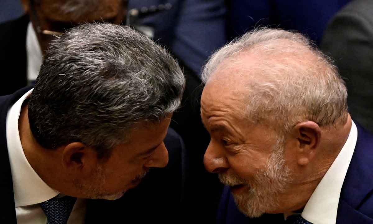 Aprovação da reforma tributária sedimenta a aliança Lula-Lira - MAURO PIMENTEL/AFP