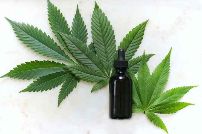 Cannabis está sendo utilizada para aliviar sintomas da menopausa