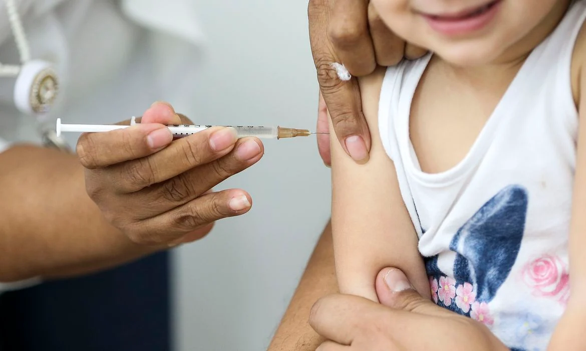 Férias de julho: como está a carteirinha de vacina do seu filho?  - Marcelo Camargo/Agência Brasil
