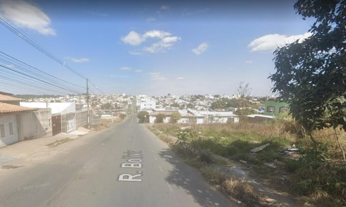 Homem é morto a tiros durante a própria festa de aniversário - Google Street View