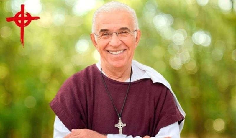 Padre suspeito de estupro é internado em estado grave - (Reprodução/Instagram/@padre_airton)