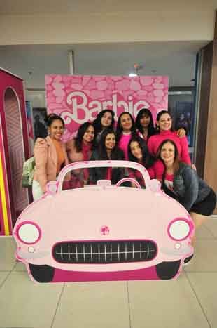 Efeito "Barbie": salas lotadas e espectadores vestidos de rosa em BH - Fotos: Alexandre Guzanshe/EM/D.A.PRESS