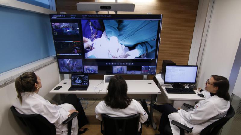 Projeto inovador salva crianças com cirurgias à distância no Brasil - InCor