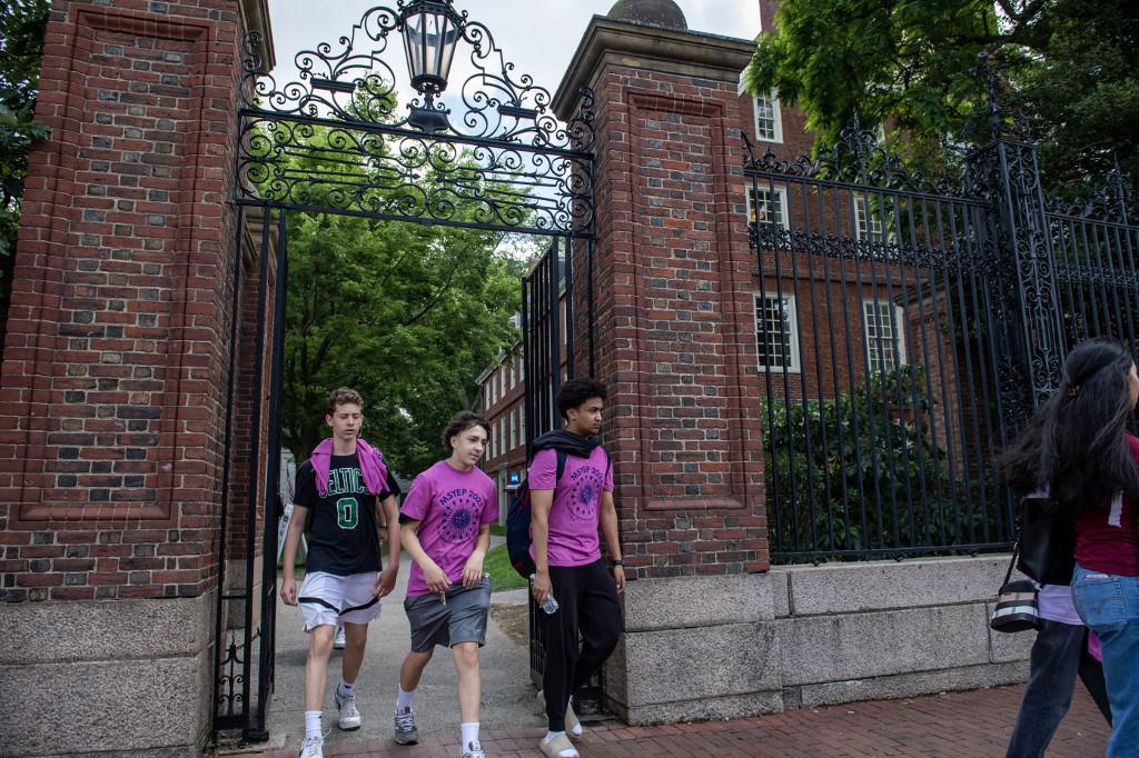 Harvard sob investigação de favorecer admissão de filhos de ex-alunos