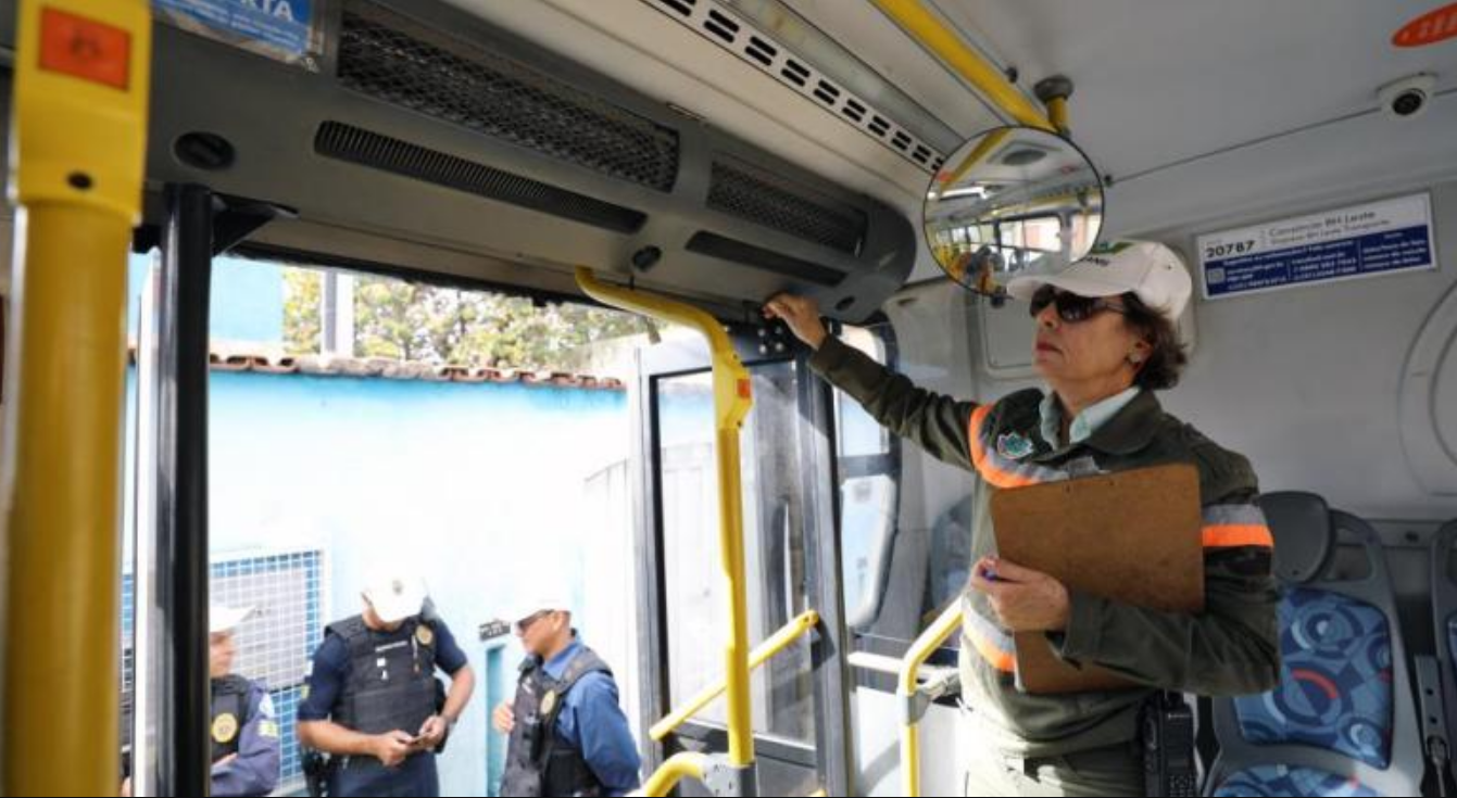 Operação da PBH acentua fiscalização das condições de transporte dos ônibus - Divulgação/PBH