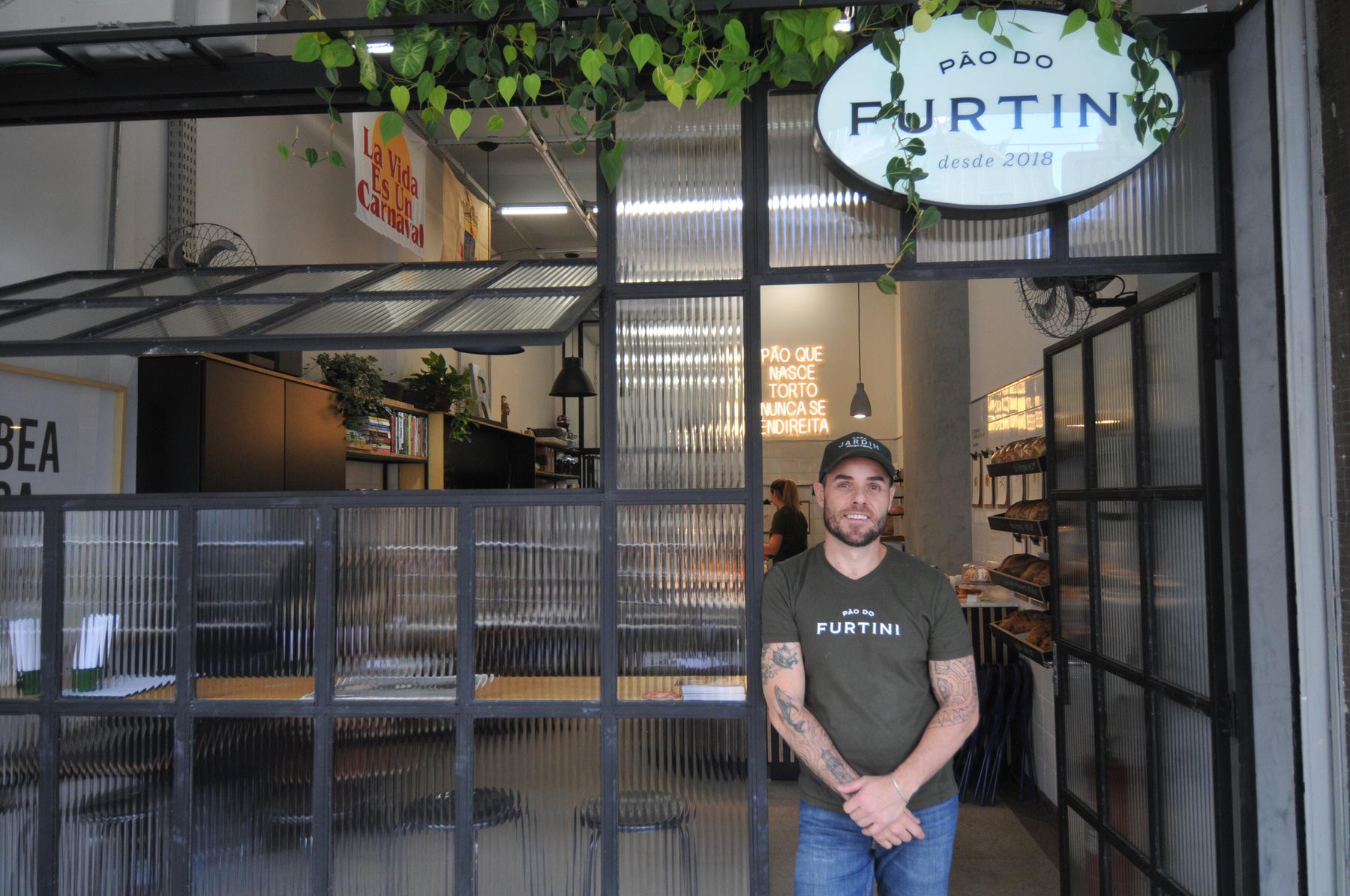 Nova cafeteria do Edifício Maletta serve pães, sanduíches e doces - Alexandre Guzanshe/EM/D.A. Press