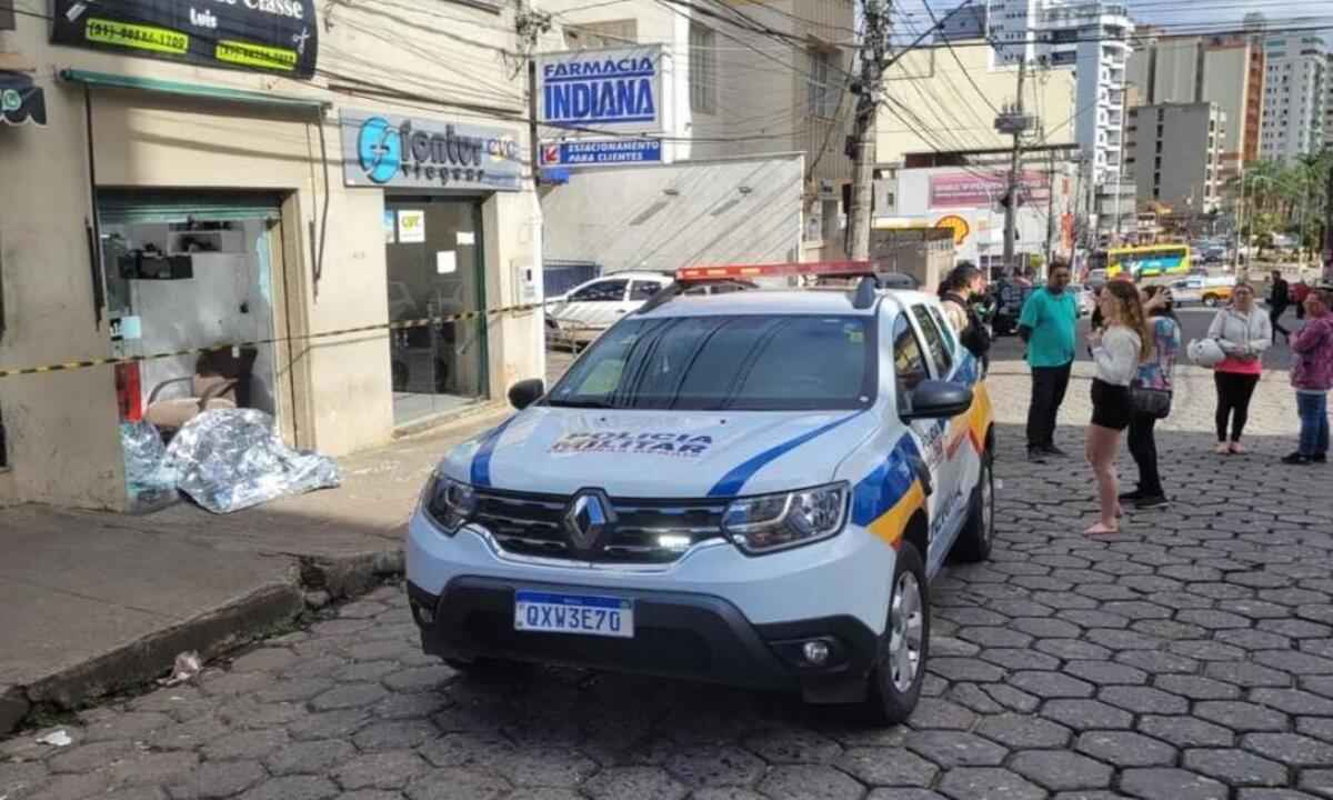 Cabeleireiro e cliente de 92 anos são mortos a tiros no interior de Minas - Artur Vieira/Jornal Folha da Mata