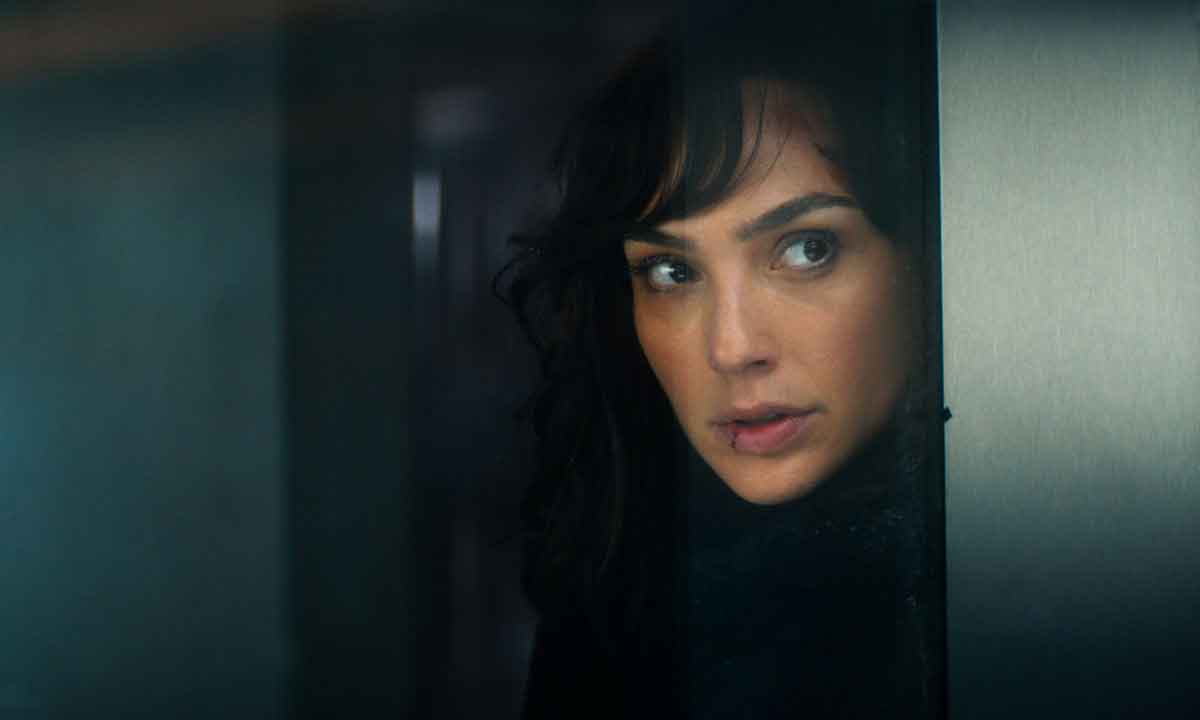 "Agente Stone", que tem Gal Gadot como estrela, chega à Netflix nesta sexta - NETFLIX/DIVULGAÇÃO