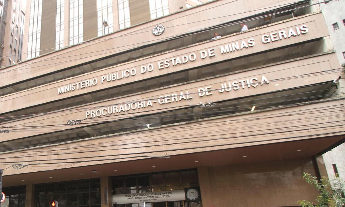 Justiça torna réu homem suspeito de matar a mãe com enxadadas na cabeça - Edésio Ferreira/EM/D.A Press