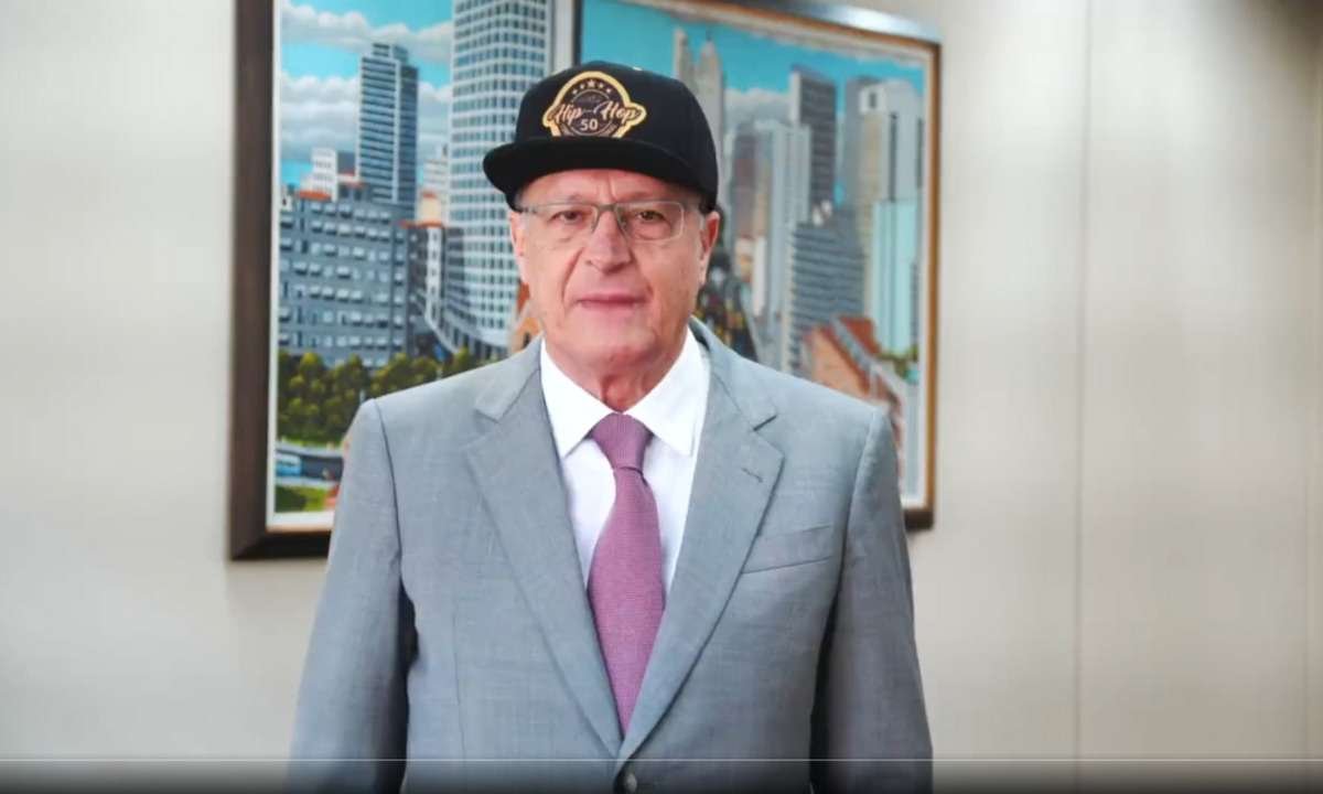 Depois de virar meme, Alckmin usa boné de aba reta para homenagear hip-hop - Reprodução / Redes sociais / @geraldoalckmin