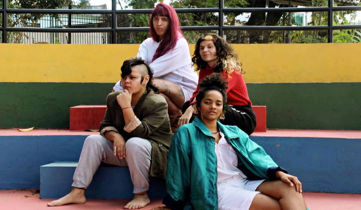 Exposição em Venda Nova reflete sobre o futuro das travestis brasileiras - Luiza Bellonia