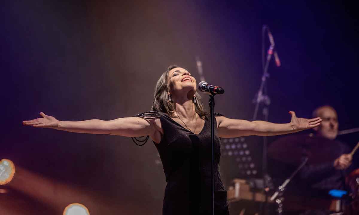 Anne Carrere retorna a BH com novo show em homenagem a Piaf - Vinicius Grosbelli/Divulgação 