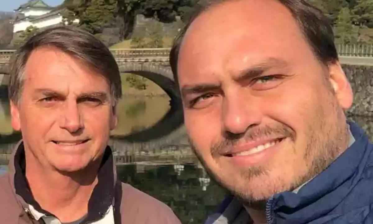 Carlos sobre situação de Bolsonaro: 'Parem com esse negócio de prisão' - REPRODUÇÃO/REDES SOCIAIS