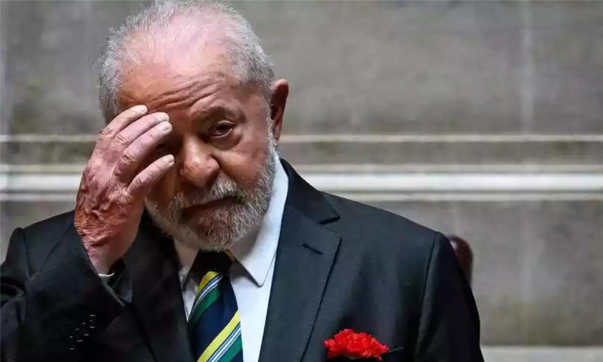 Lula lamenta morte de torcedores do Corinthians - PATRICIA DE MELO MOREIRA / AFP