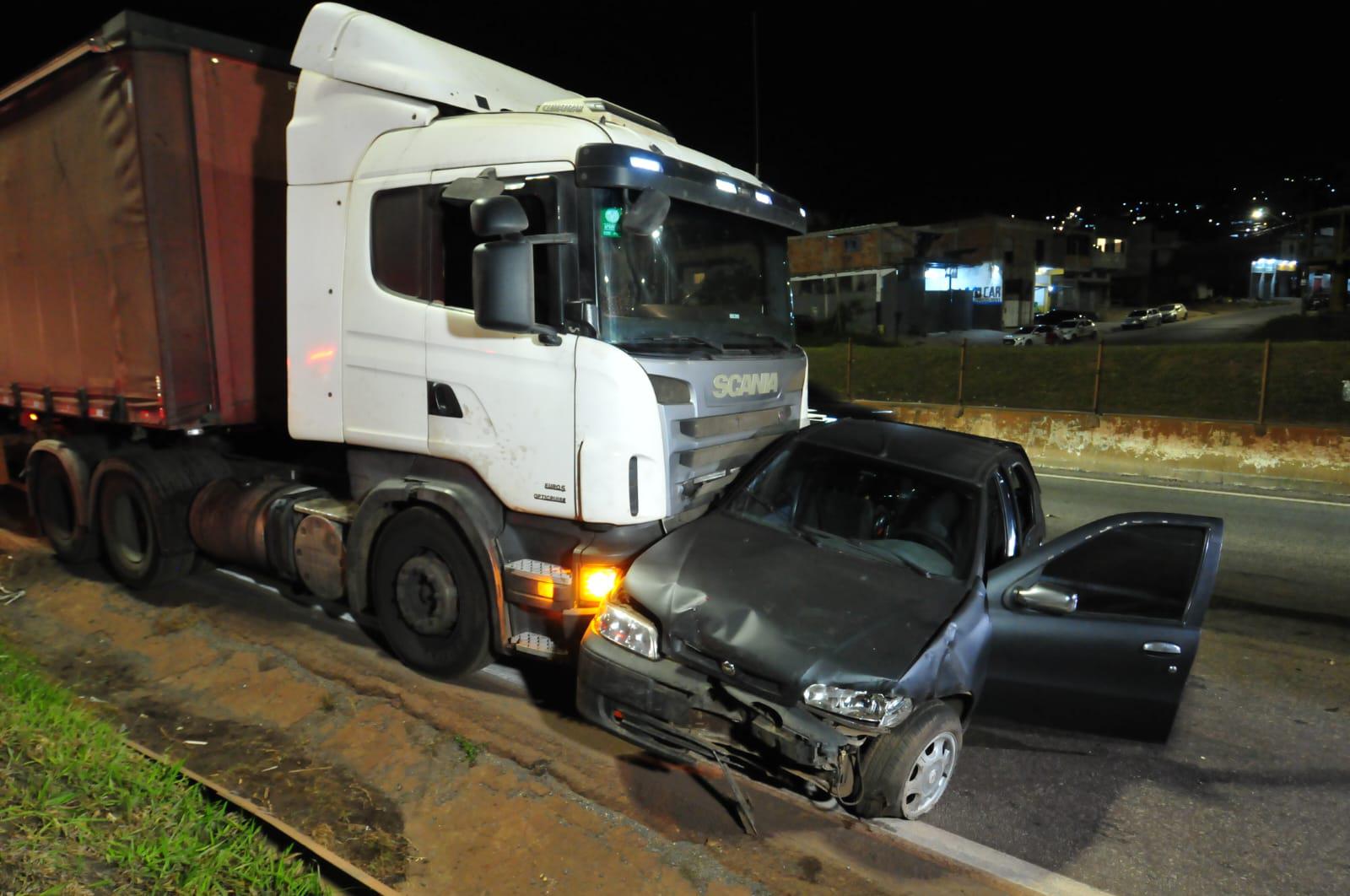 'É uma via que dá medo', diz motorista de caminhão que perdeu o freio -  Marcos Vieira/EM/D.A Press