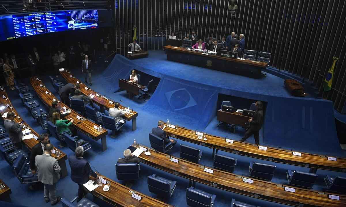 Em 5 minutos, Senado aprova reajuste de 9% para servidores federais - Jonas Pereira/Agência Senado