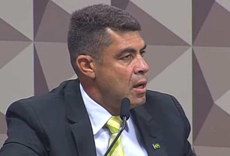 Ex-assessor de Bolsonaro diz que R$ 3,3 mi são de consórcio e carro de Cid - (Reprodução/TV Senado)