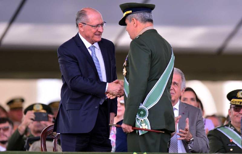 Alckmin é condecorado pelo Exército no Dia do Soldado - Ed Alves/CB/DA.Press