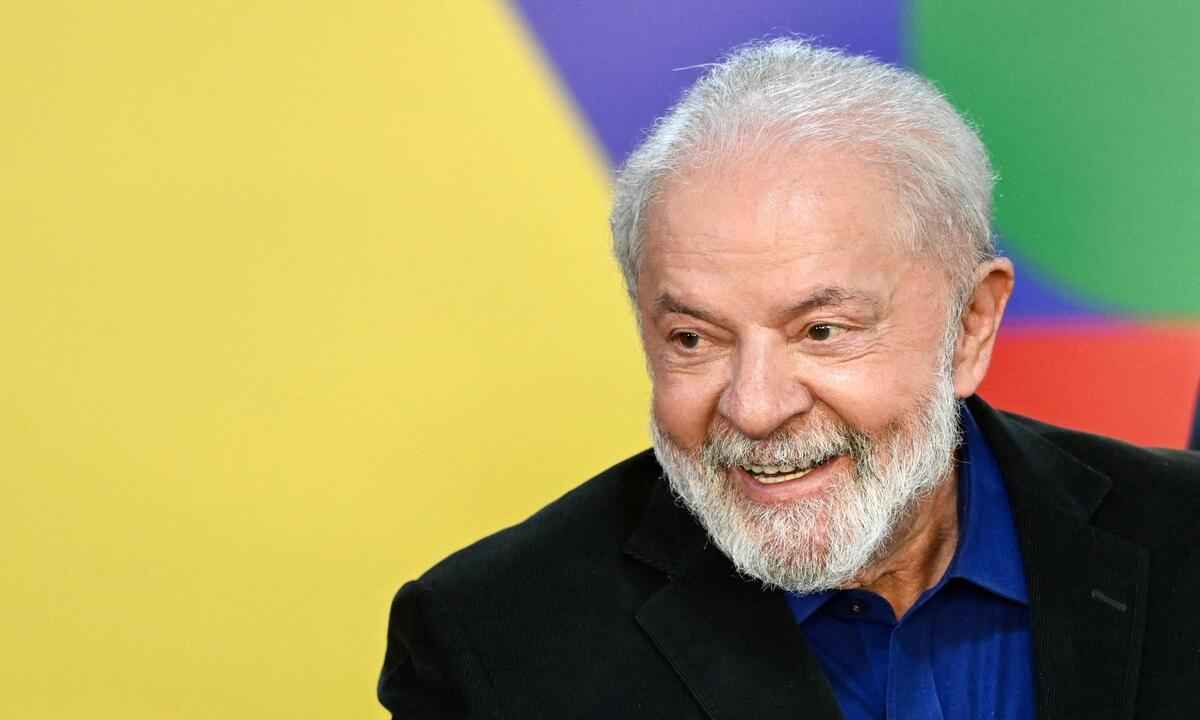 Lula assina MP para tributar fundos de super-ricos - EVARISTO SA / AFP