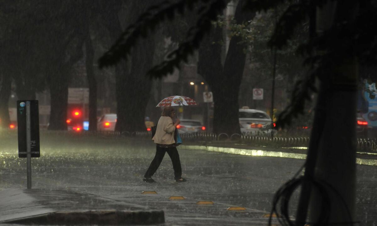 Pancadas de chuva para BH e Minas nesta terça, com ventos de até 60 km/h - Tulio Santos/EM/D.A.Press