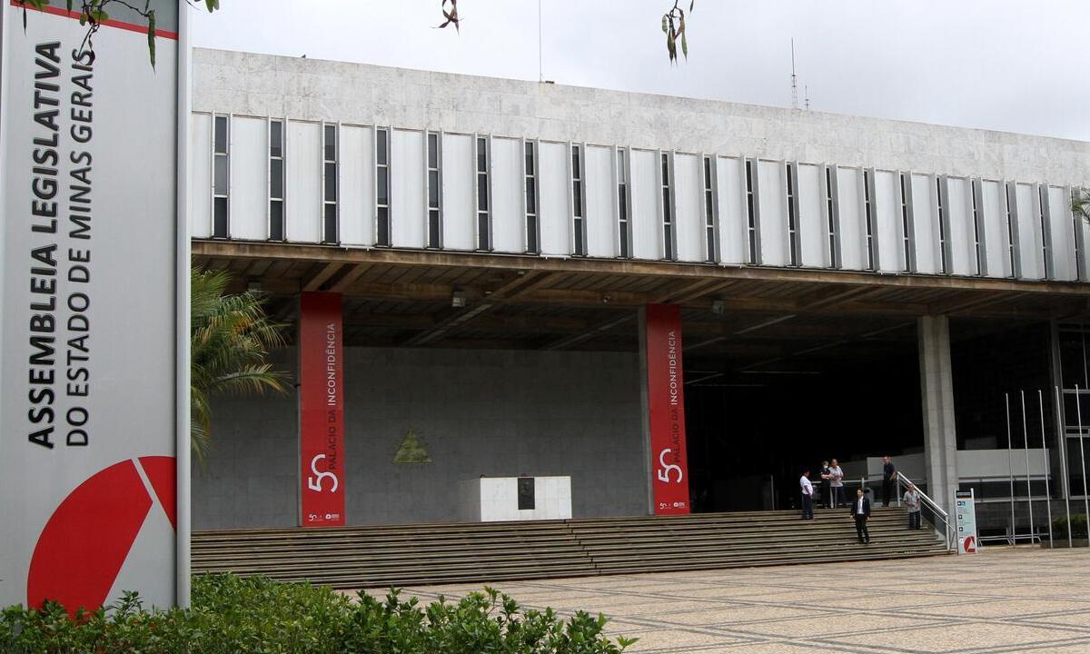 Professores da rede estadual fazem paralisação contra proposta de Zema - Jair Amaral/EM/D.A Press