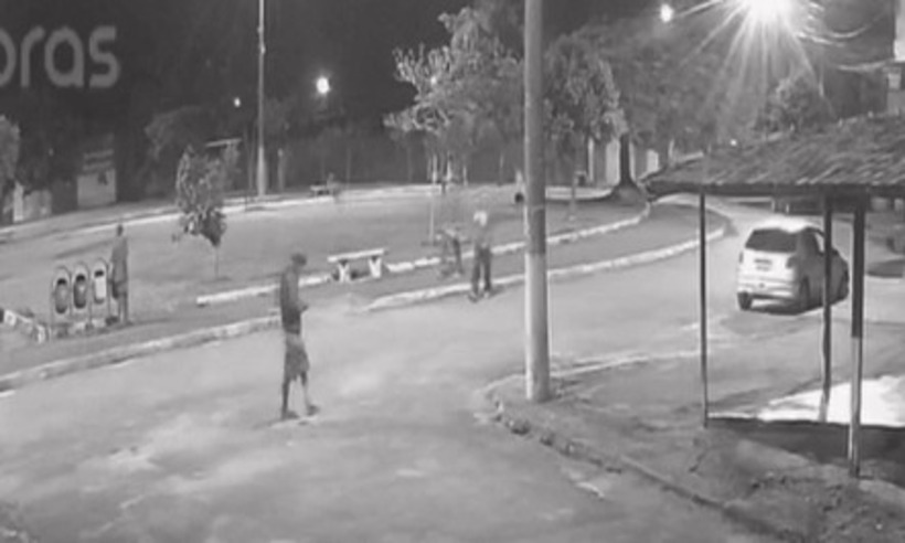 Três homens são presos suspeitos de assassinato em praça de Sete Lagoas - Câmeras de segurança/Reprodução