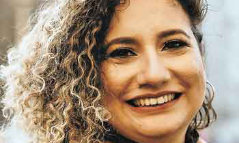 Fabiane Guimarães: 'Sou muito feliz por ser uma escritora goiana' - Reprodução