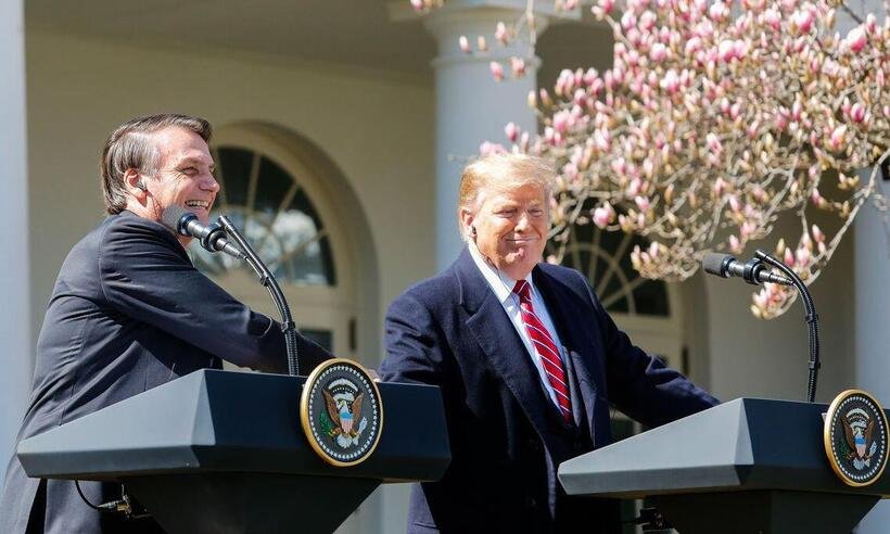Bolsonaro e Trump agitam as redes sociais - Isac Nobrega/PR/Divulgação